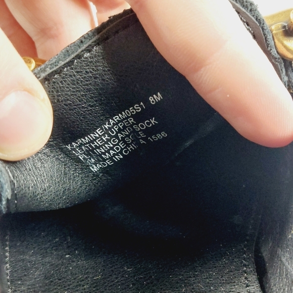 New Steve Madden Karmine Gleaming Black Leather Goldtone Hardware Loafer F303 - Picture 9 of 10